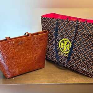 Tory Burch Thea Large Croc-Embossed Tote Bag Warm Amber